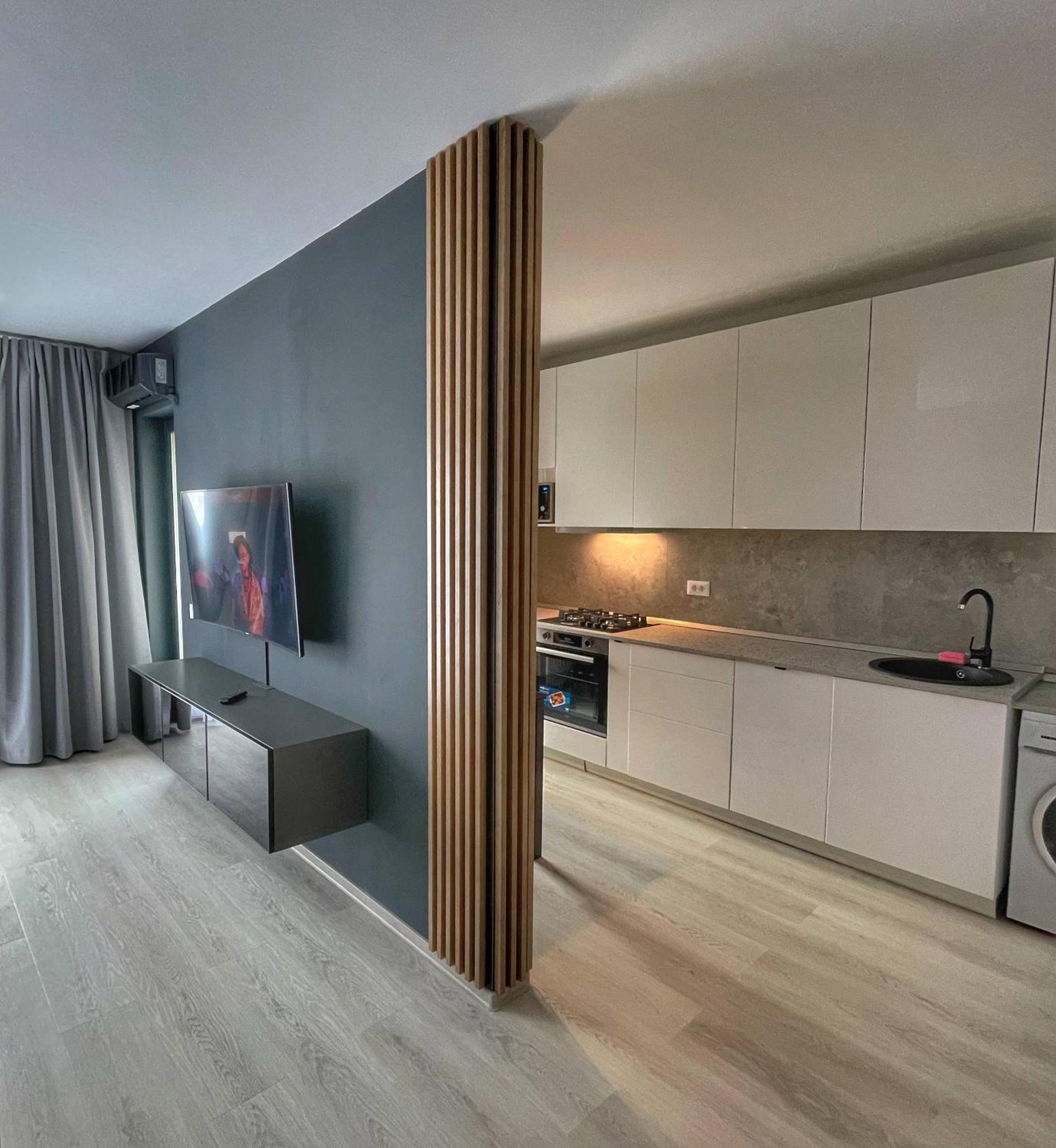 Panoramic 464 Apartment